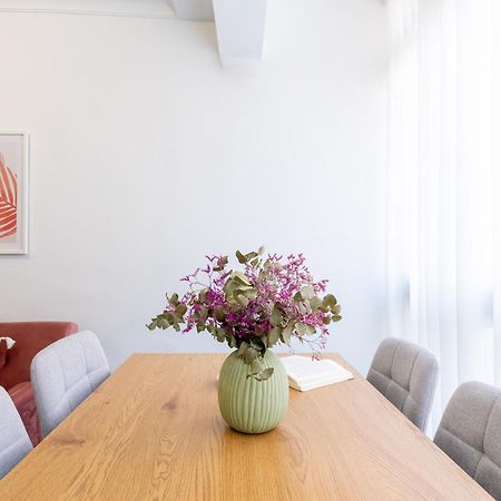 Piso Elegante Y Nuevo De 3 Habitaciones Y 2 Banos Sevilla Buitenkant foto