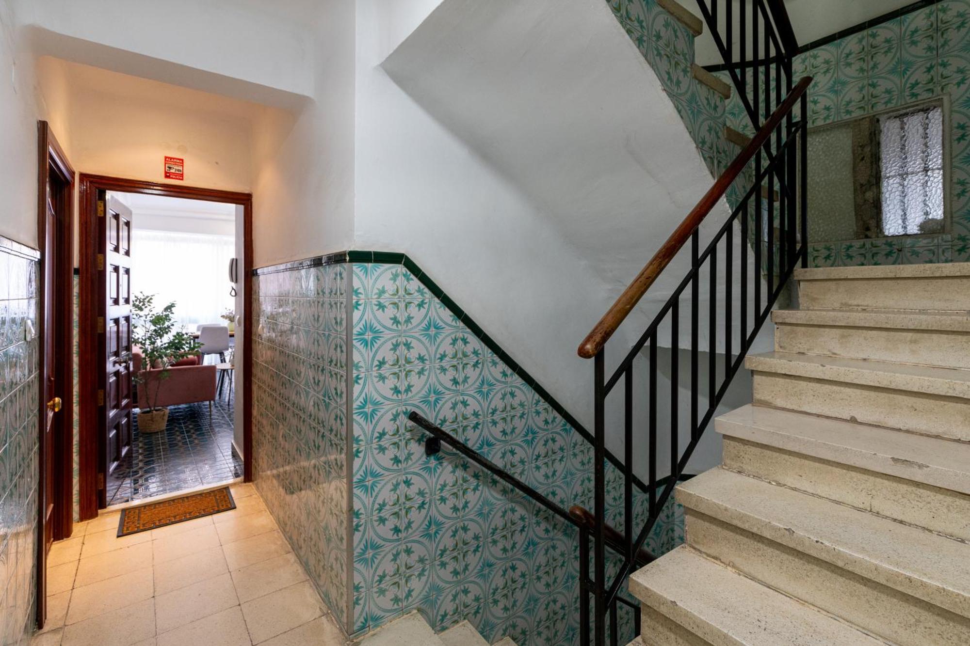 Piso Elegante Y Nuevo De 3 Habitaciones Y 2 Banos Sevilla Buitenkant foto