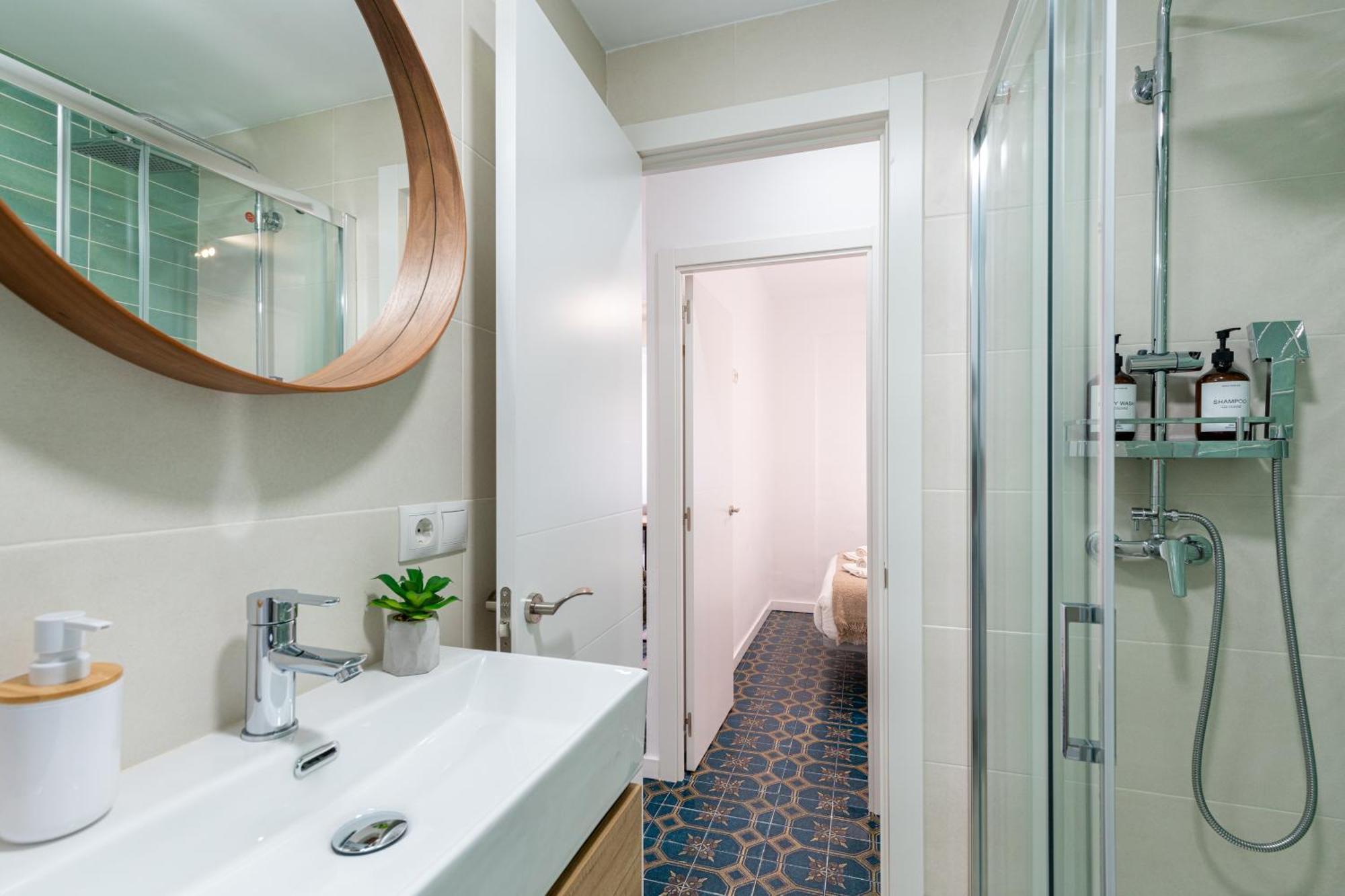 Piso Elegante Y Nuevo De 3 Habitaciones Y 2 Banos Sevilla Buitenkant foto