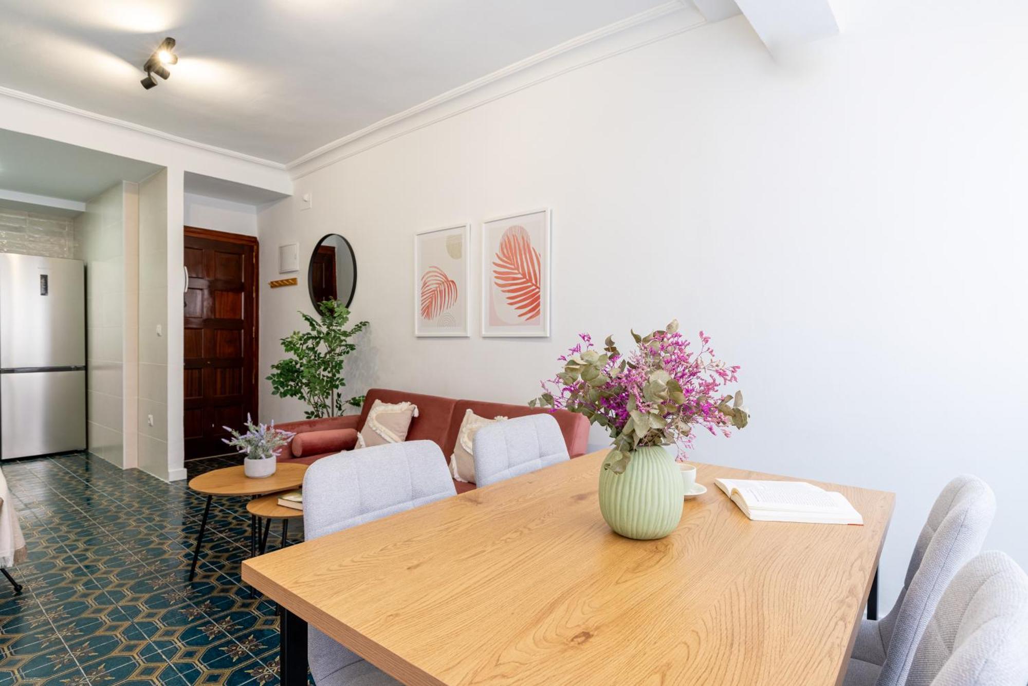 Piso Elegante Y Nuevo De 3 Habitaciones Y 2 Banos Sevilla Buitenkant foto