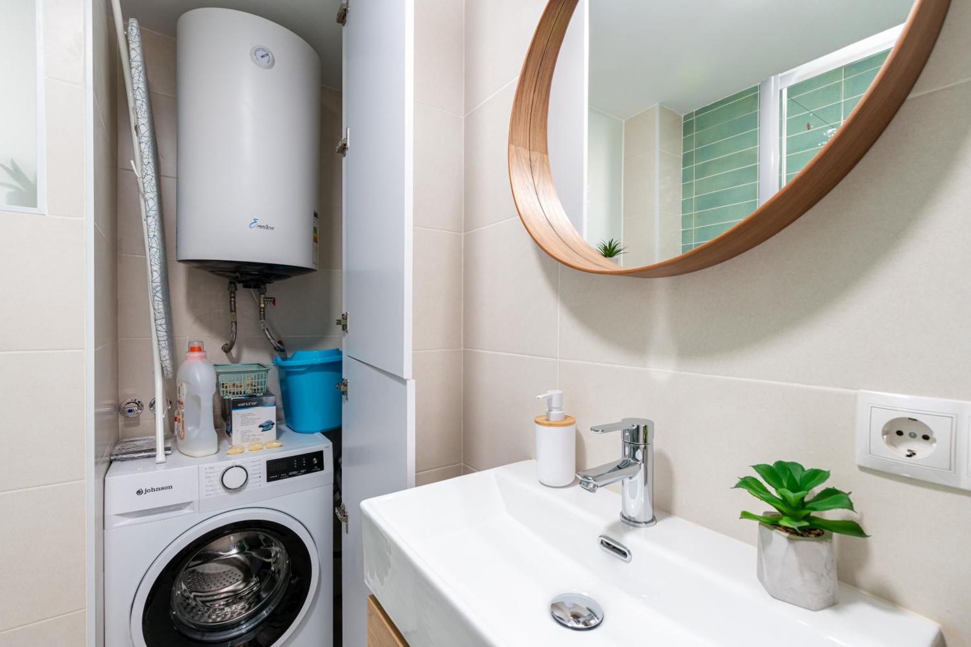 Piso Elegante Y Nuevo De 3 Habitaciones Y 2 Banos Sevilla Buitenkant foto