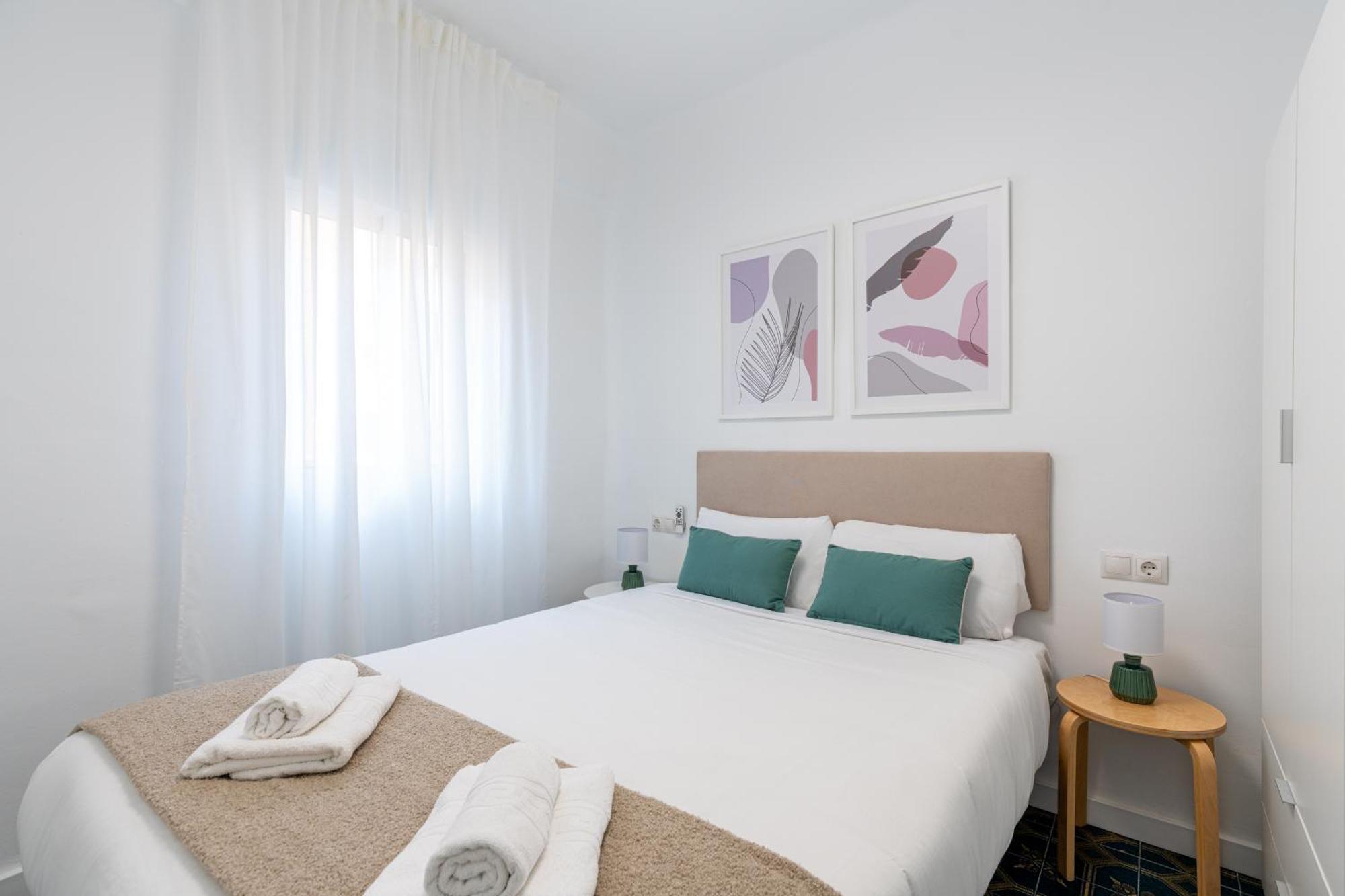Piso Elegante Y Nuevo De 3 Habitaciones Y 2 Banos Sevilla Buitenkant foto