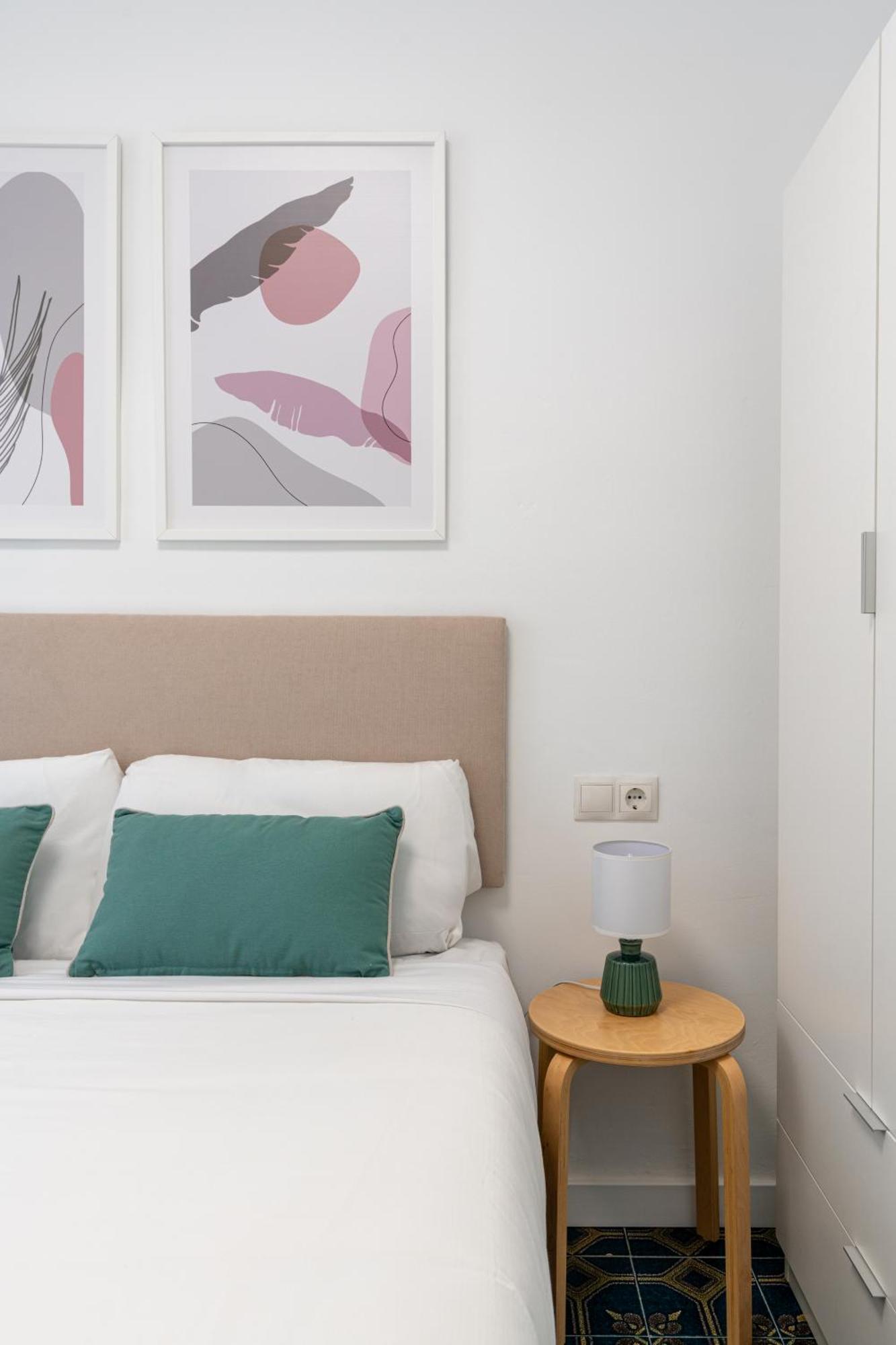 Piso Elegante Y Nuevo De 3 Habitaciones Y 2 Banos Sevilla Buitenkant foto